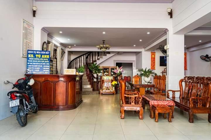 Hotel Khach San Tu Anh Hà Tiên Zewnętrze zdjęcie