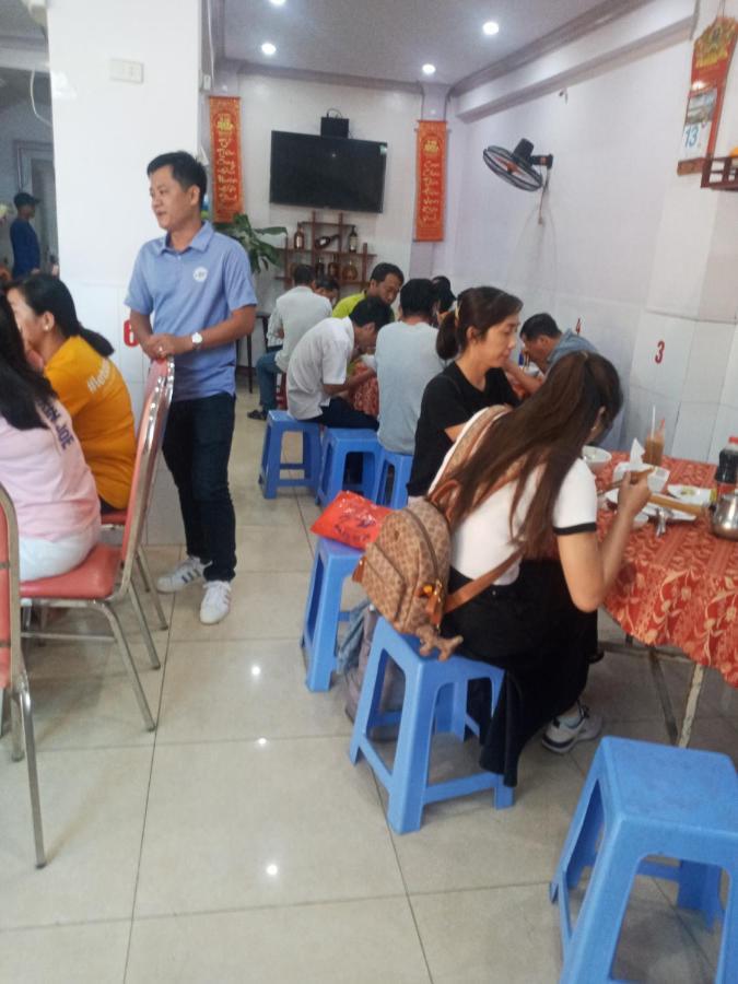 Hotel Khach San Tu Anh Hà Tiên Zewnętrze zdjęcie