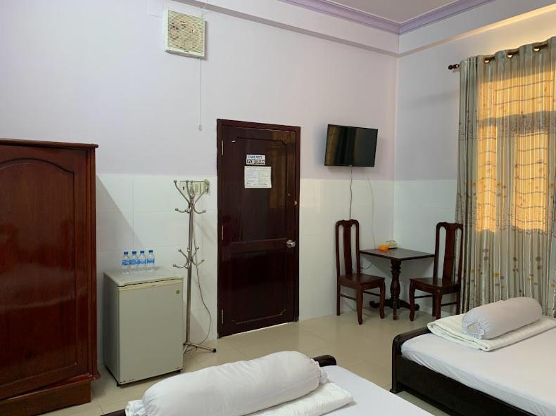 Hotel Khach San Tu Anh Hà Tiên Zewnętrze zdjęcie